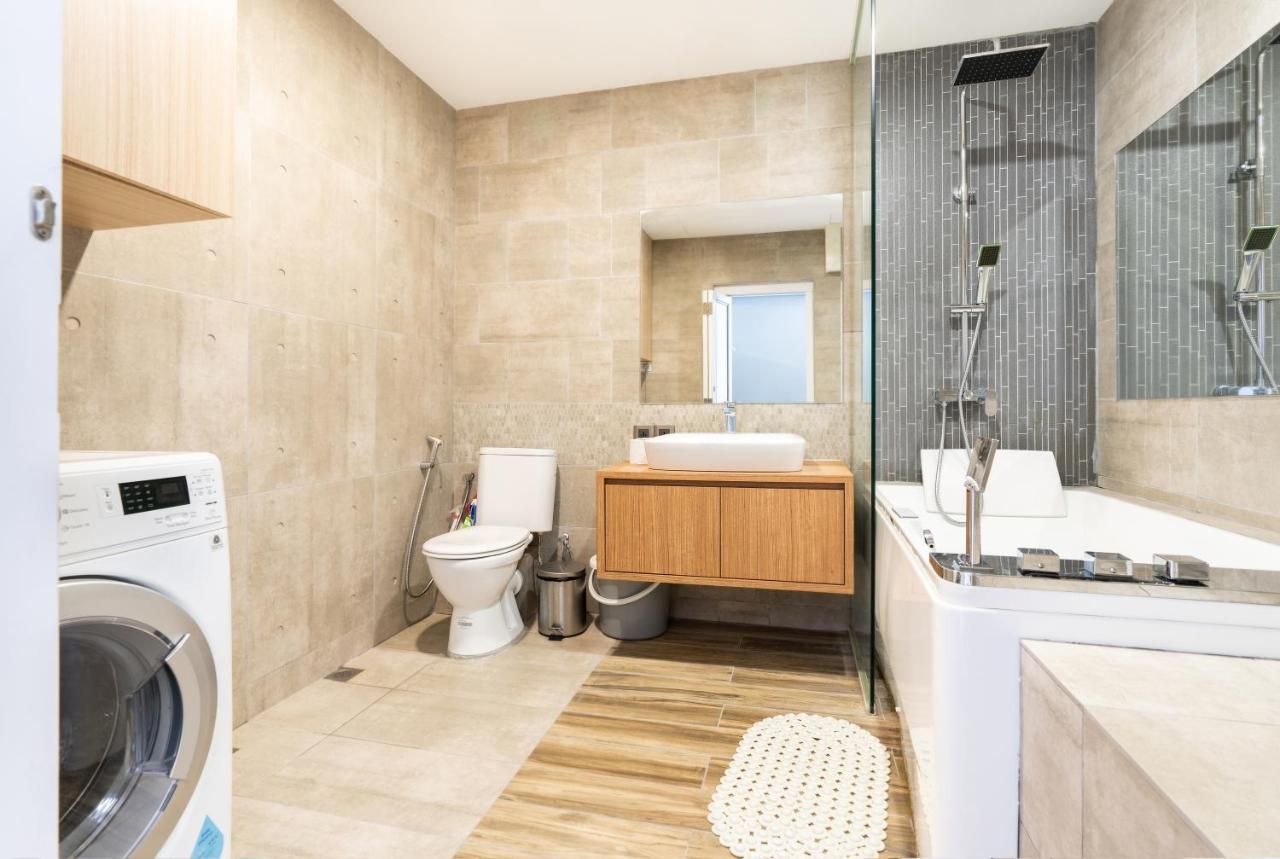 Mansion One Executive Bathtub 1Bedroom 2-4Pax George Town Zewnętrze zdjęcie